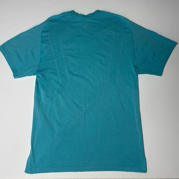 Lululemon Vent Tech Short Sleeve Shirt - Picture 2 of 4